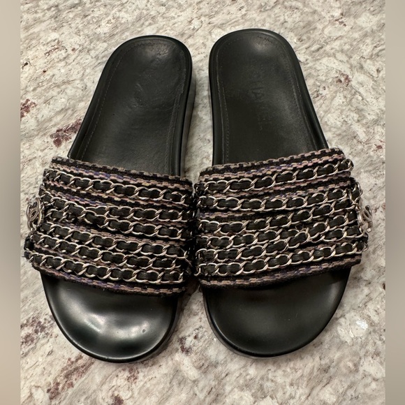 Chanel Slides Serial #G31627 size 7, Limited Edition. - Picture 13 of 15
